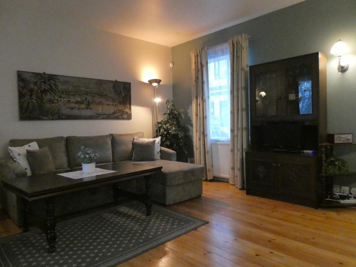 Forsaela And Apartment *